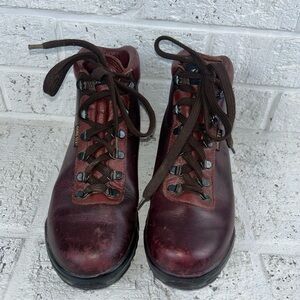 Vasque Sundowner Gore Tex GTX Womens Hiking Boots 7936 Burgandy Size 8M